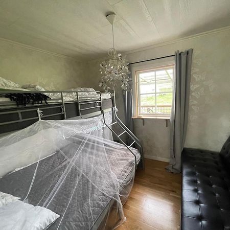 Luxury Villa By Lake Welcome You Йо Екстер'єр фото